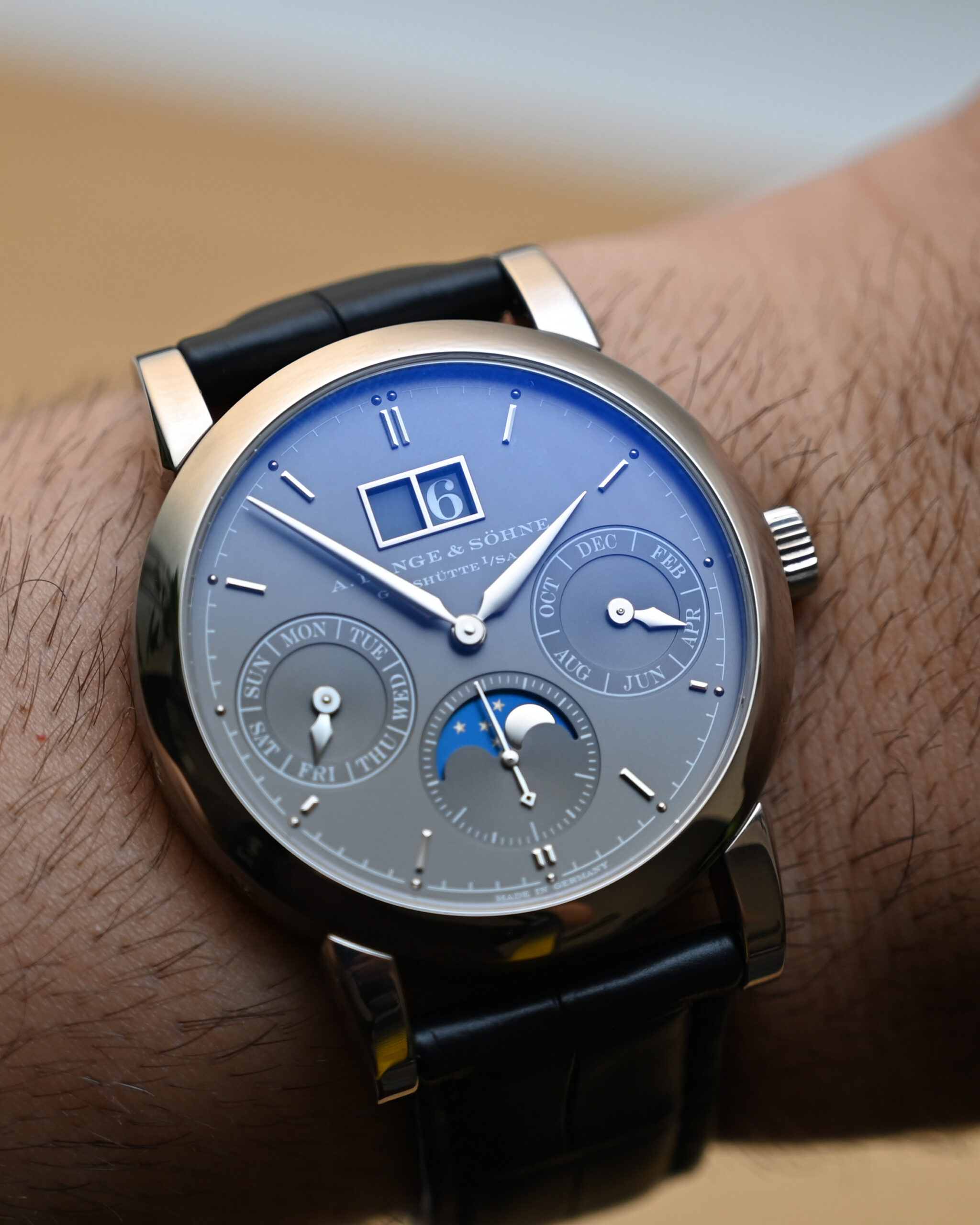 A. Lange & Söhne Saxonia Annual Calendar 330.039