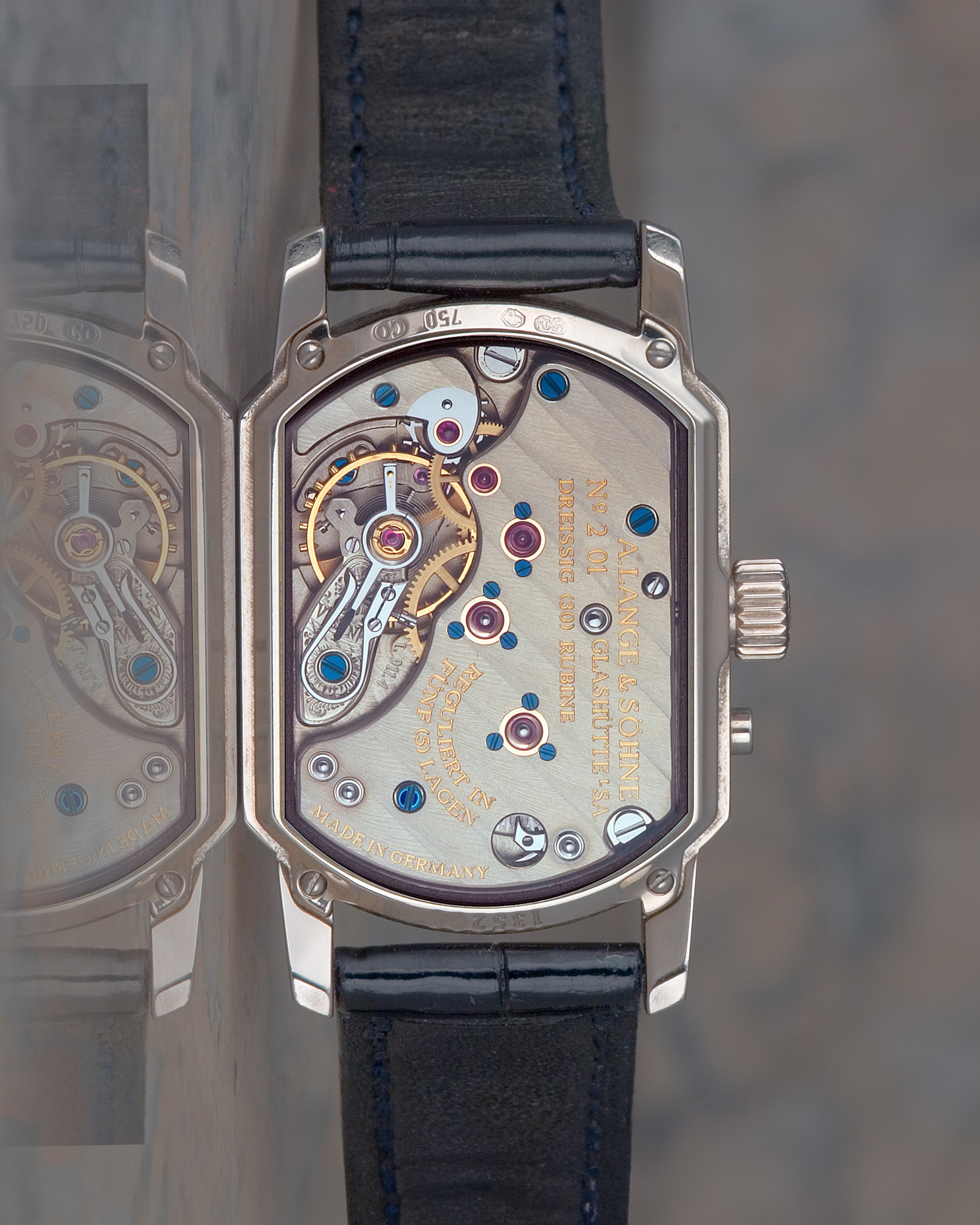 Arkade caliber L911.4 movement