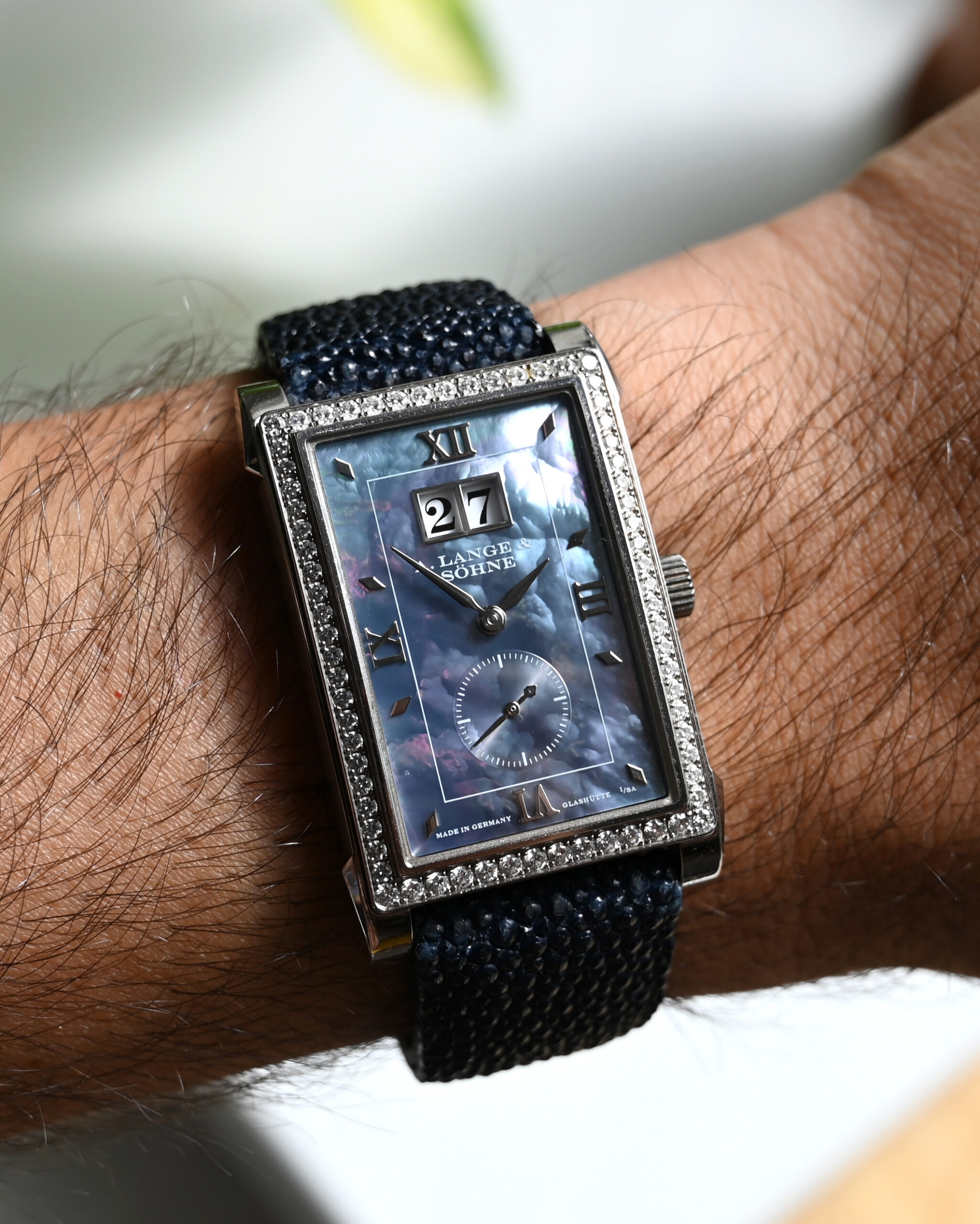 Cabaret 827.049 case and diamond setting