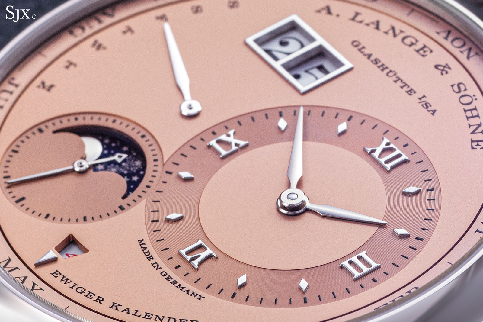 Lange 1 Perpetual Calendar 345.056 salmon dial close-up